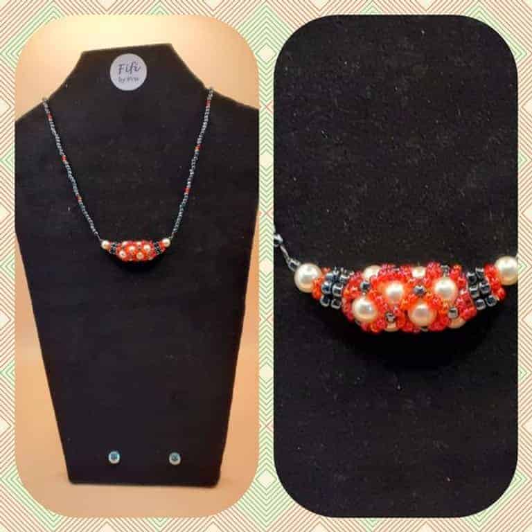 Red black pearl beads