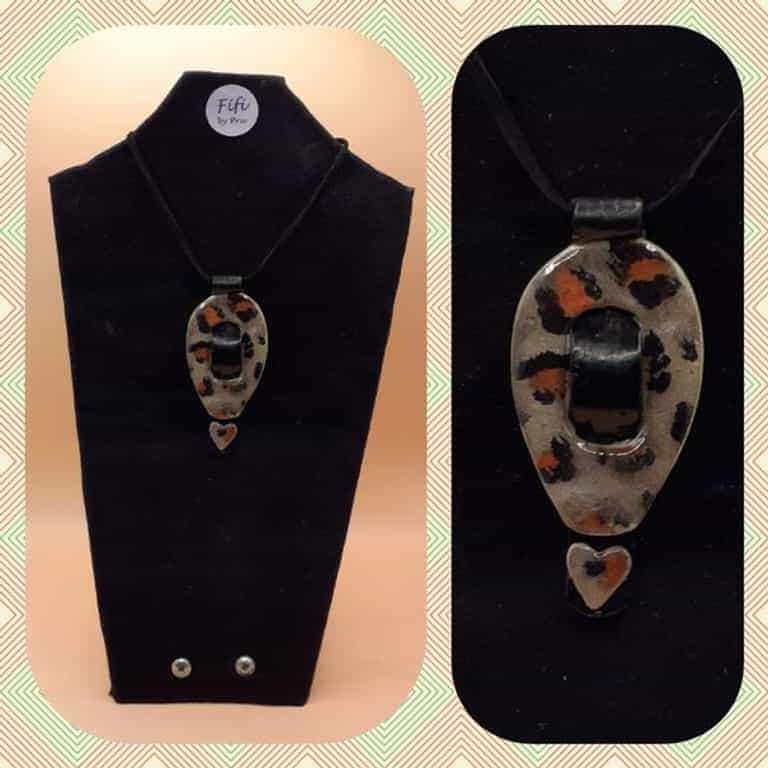 Leopard skin buckle