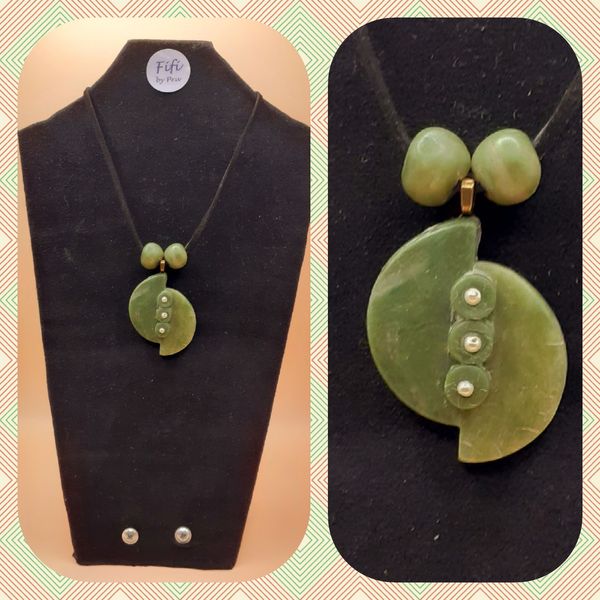 Faux jade semi circles - Pendant thumbnail