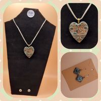 Green shimmer heart and earrings