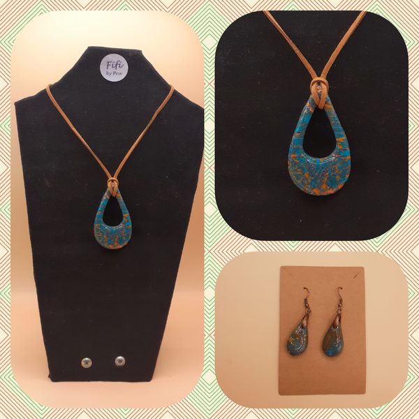 Turquoise and gold pendant and earrings
