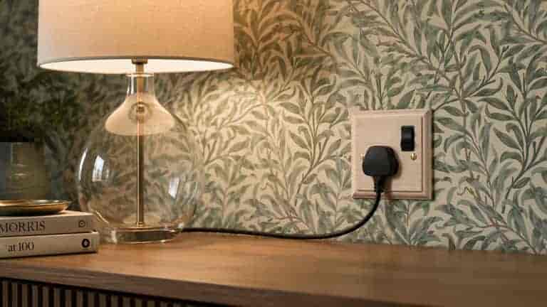 Heritage socket single socket by Oliver's Lighting