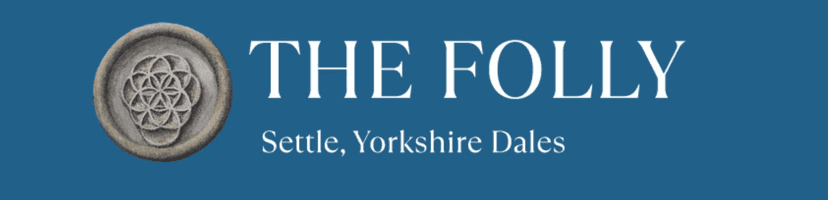 The Folly Settle, exhibition by Jonathan Little