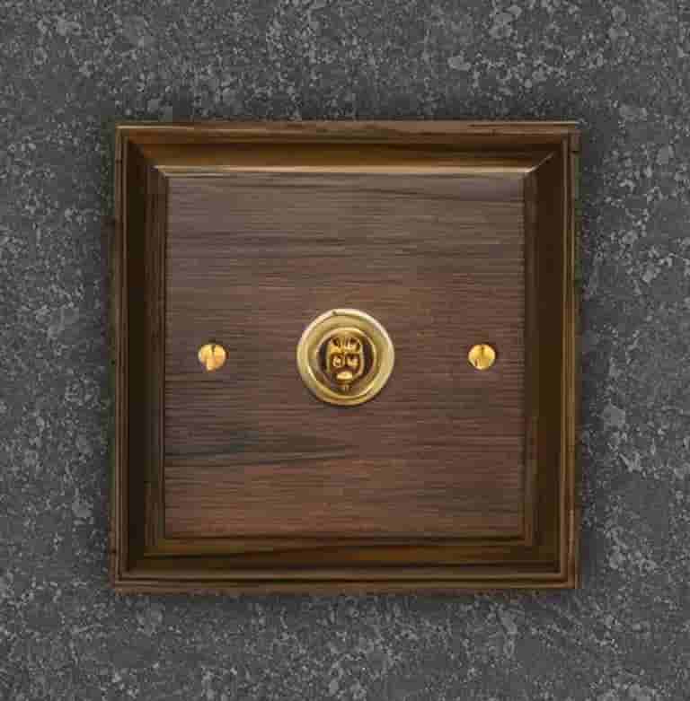 One gang Albany 2 way light switch