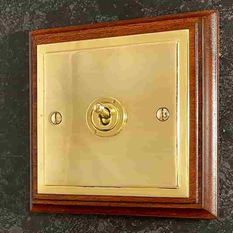 Victorian Stepped Plate Single Toggle Switch 2 Way