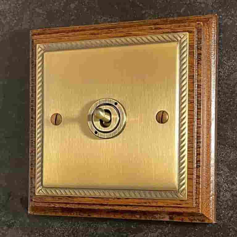 Georgian Flat Plate Single Toggle Switch 2 Way