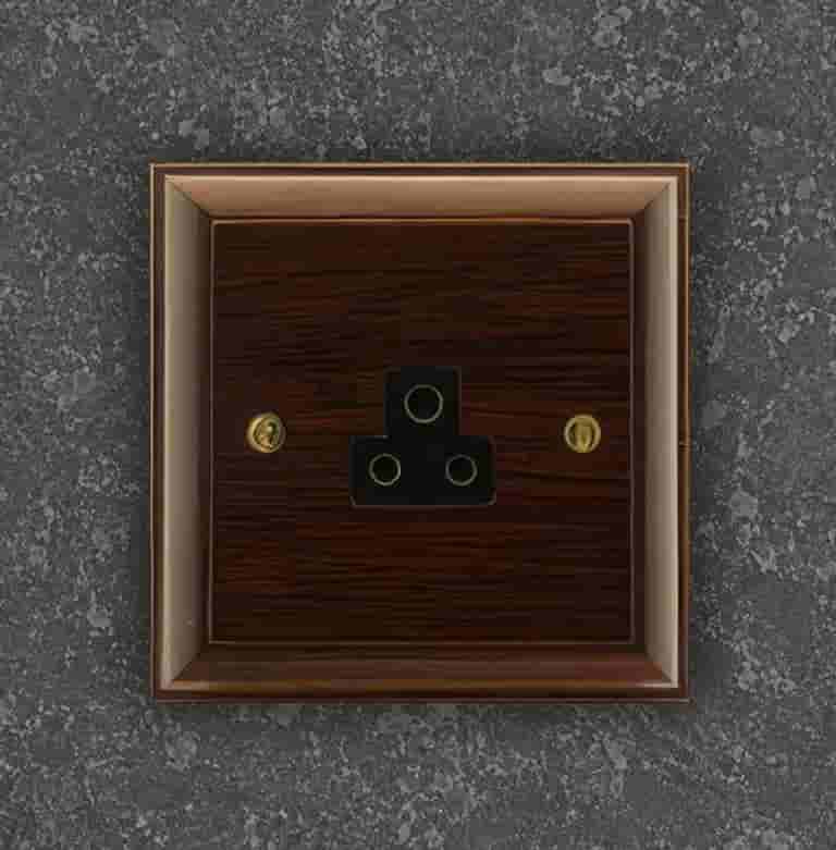 Heritage single 2A socket